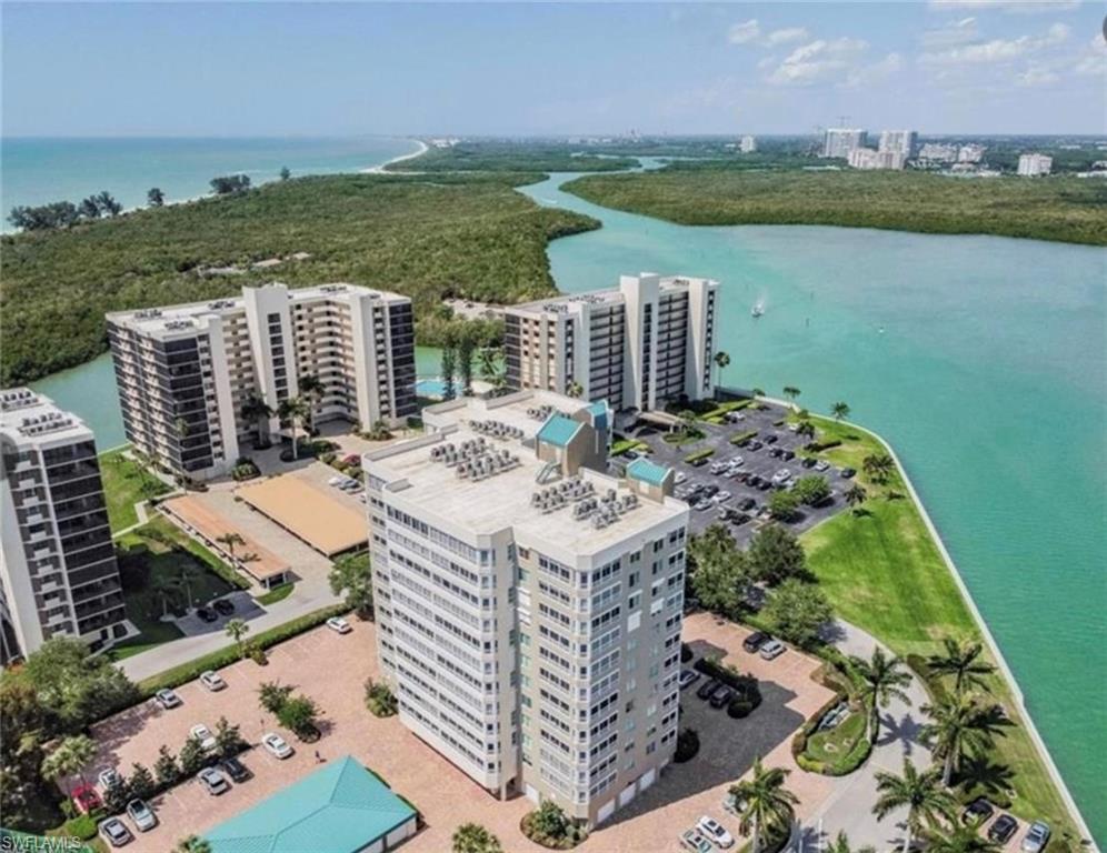 GULF BREEZE AT VANDERBILT - Residential