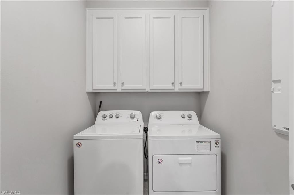 RIVERSIDE AVENUE VILLAS - Residential