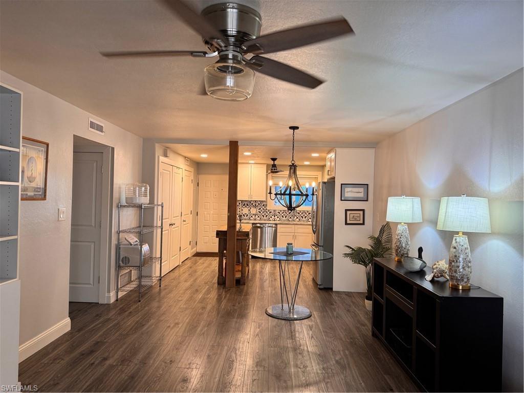 CENTRE COURT CONDO - Residential