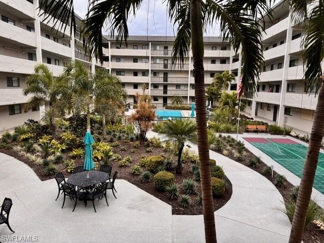 CENTRE COURT CONDO - Residential