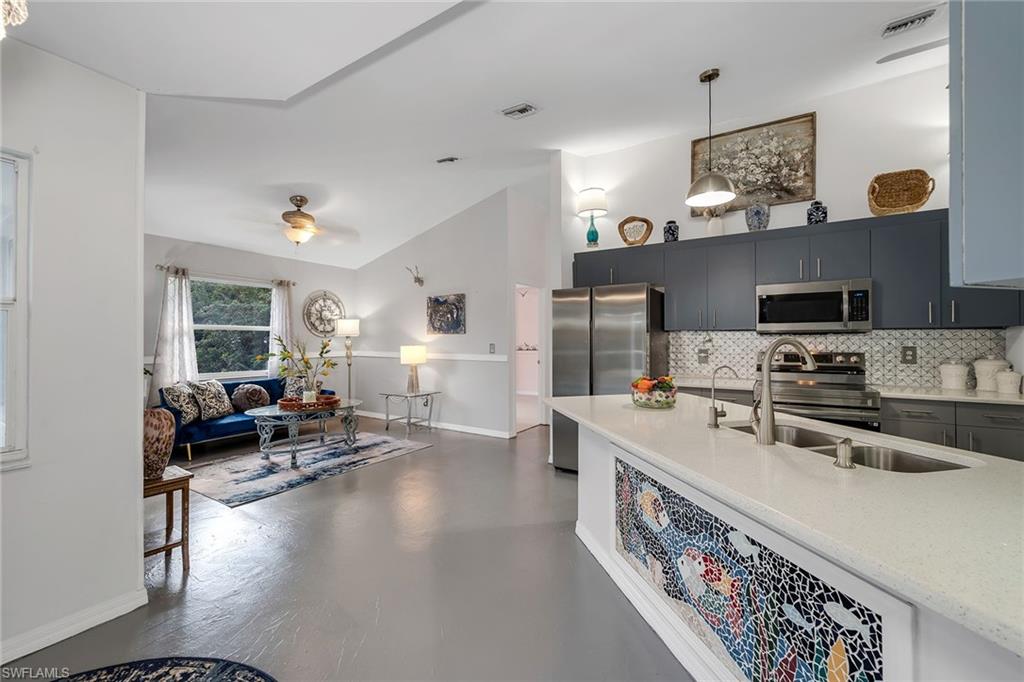 GOLDEN GATE ESTATES - Residential