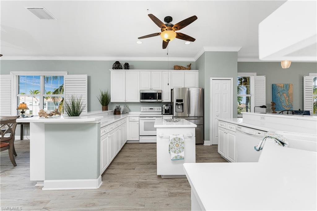 EMERALD ISLE - Residential