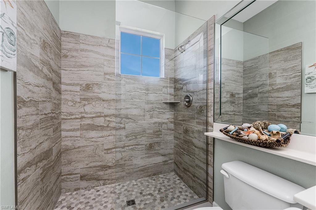 EMERALD ISLE - Residential