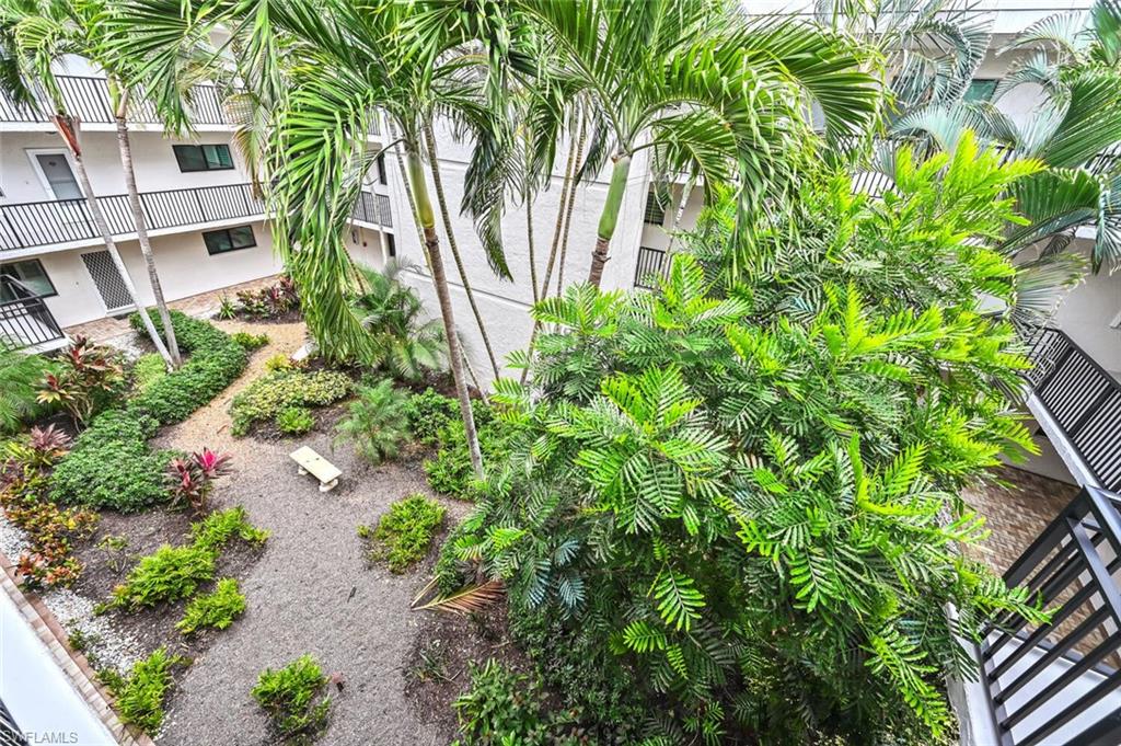 HIDDEN LAKE VILLAS - Residential Lease