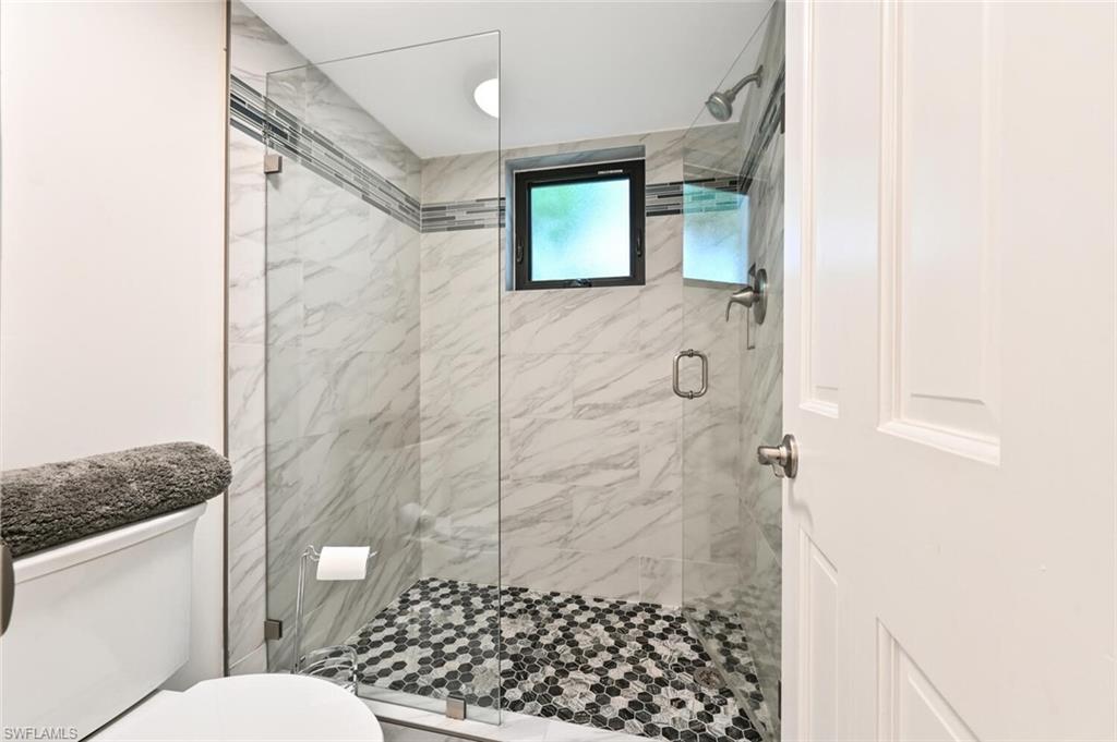 HIDDEN LAKE VILLAS - Residential Lease