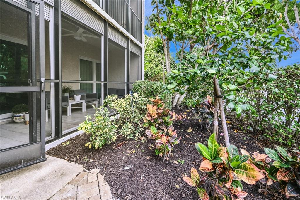 HIDDEN LAKE VILLAS - Residential Lease