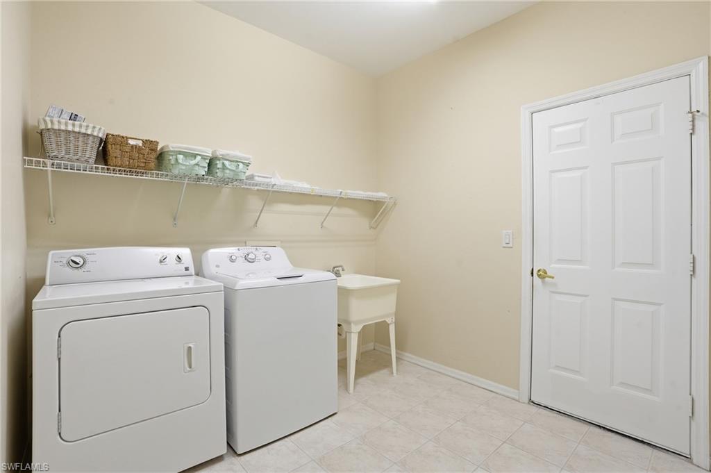 STONEYBROOK - Residential