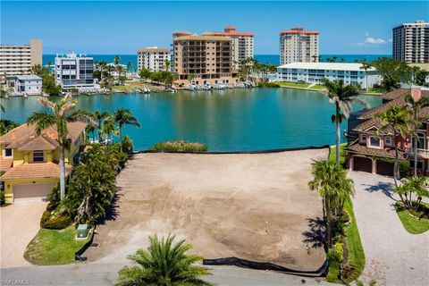 141 Conners AVE NAPLES FL 34108