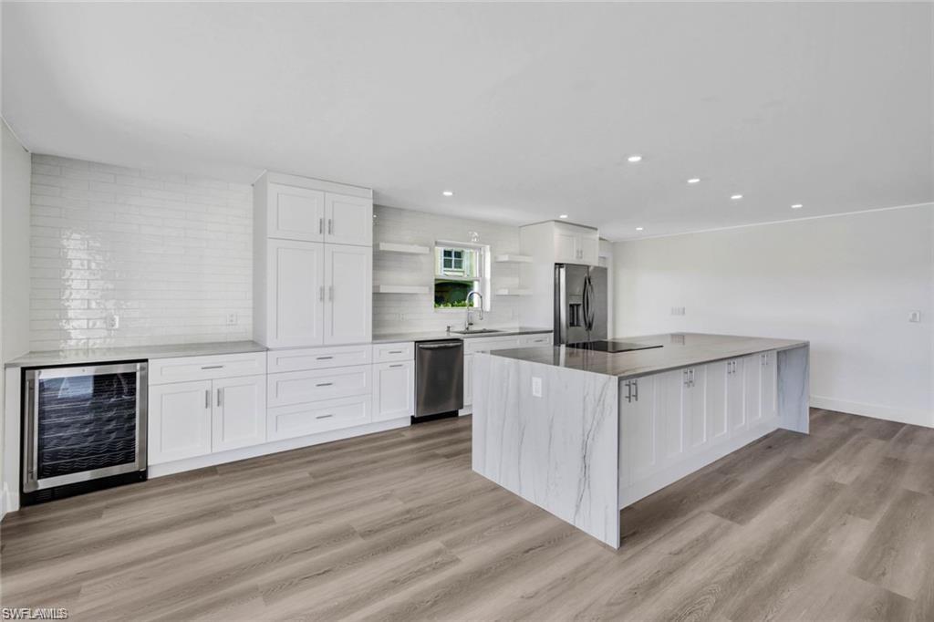 AMBASSADOR CLUB - Residential