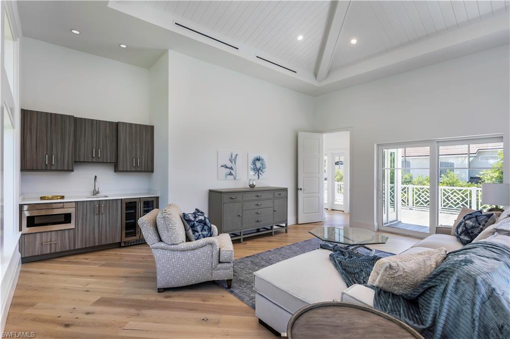 OLDE NAPLES - Residential