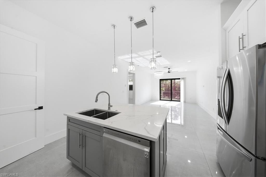 GOLDEN GATE ESTATES - Residential Lease