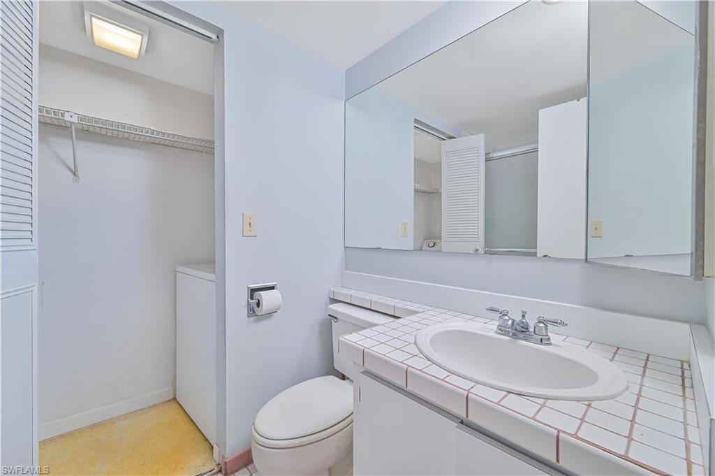 PARKWOODS TOWNHOUSE COMMUNITY - Residential