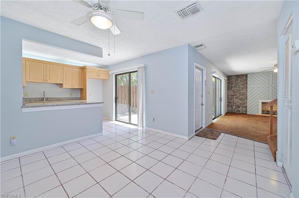 PARKWOODS TOWNHOUSE COMMUNITY - Residential