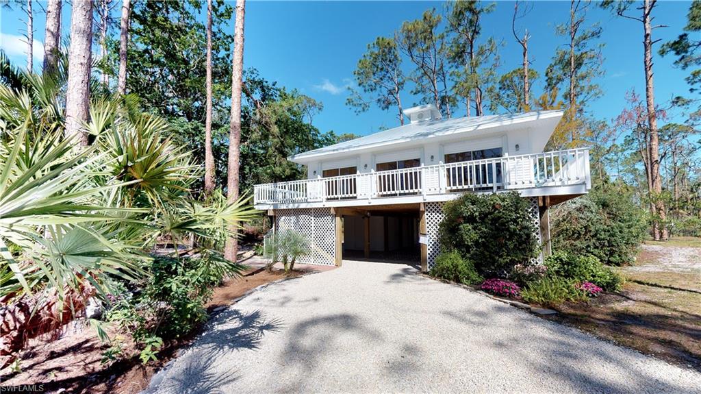 GOLDEN GATE ESTATES - Residential