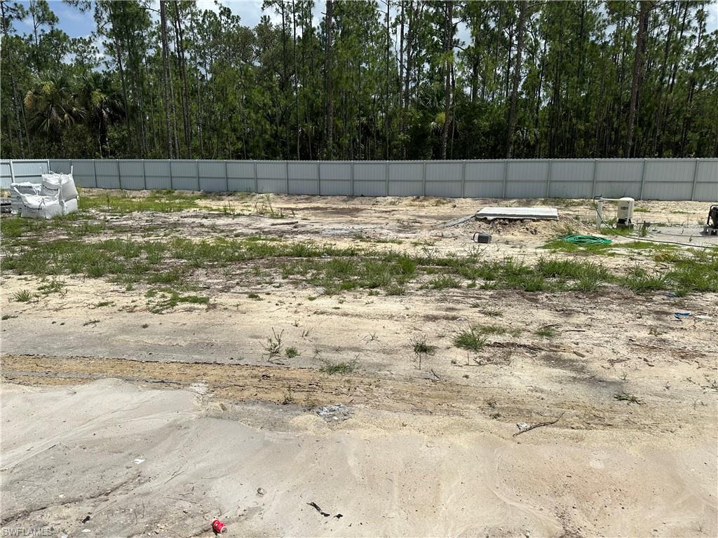 LEHIGH ACRES - Land