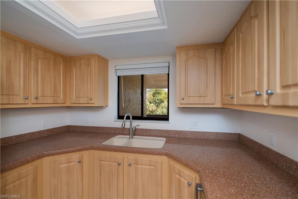 WINDJAMMER VILLAGE AT THE LAND - Residential