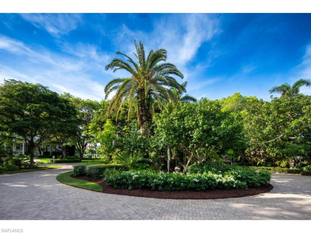 AQUALANE SHORES - Residential