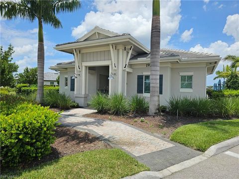 A home in NAPLES