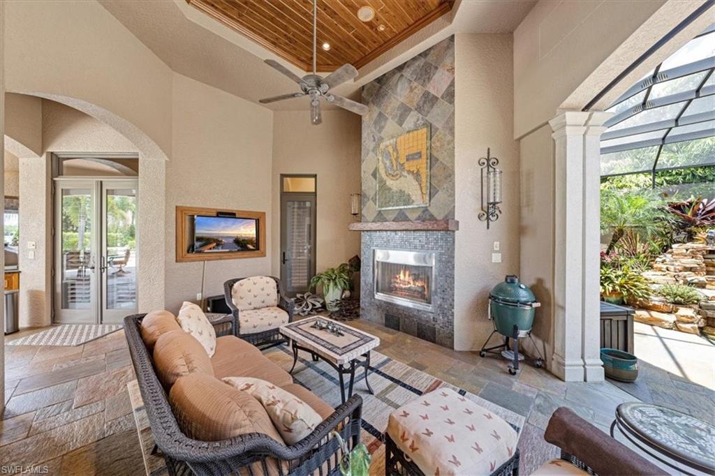 QUAIL WEST - Residential