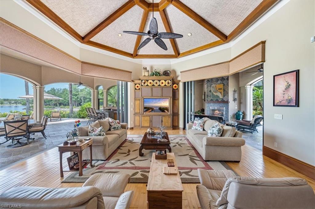 QUAIL WEST - Residential