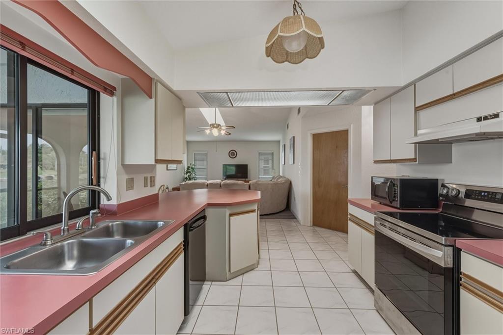 GULF COVE - Residential