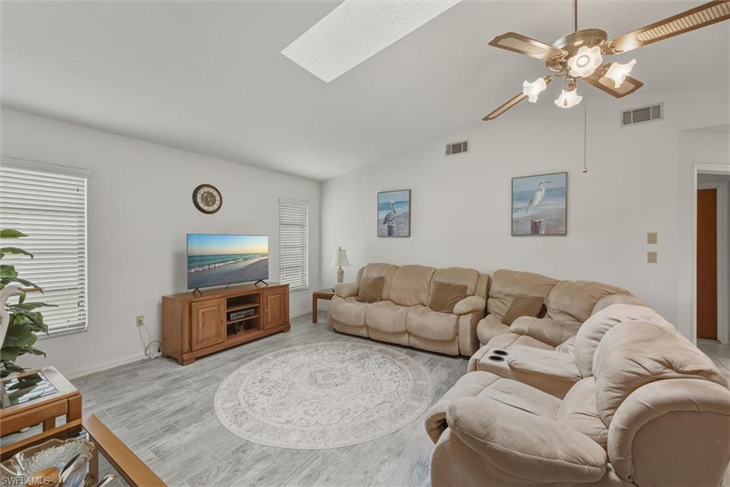 GULF COVE - Residential