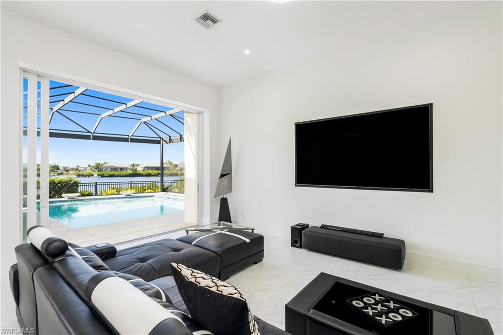 HIDDEN HARBOR - Residential Lease