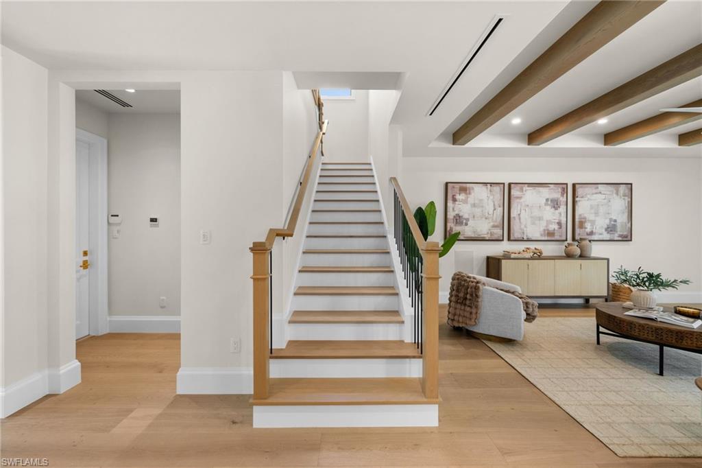 LAKE PARK - Residential