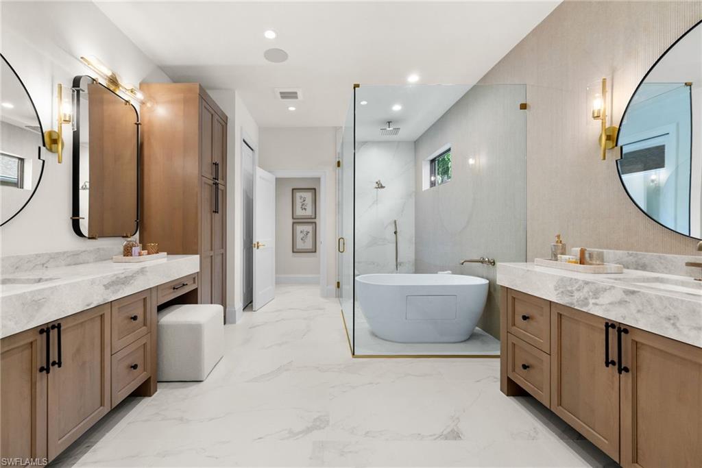 LAKE PARK - Residential