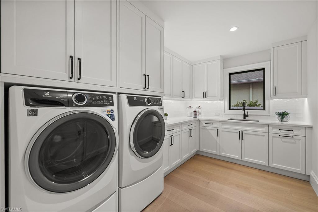 LAKE PARK - Residential