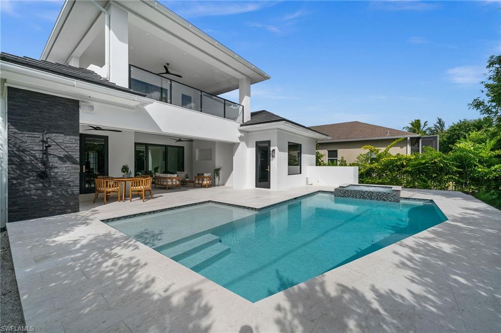 LAKE PARK - Residential