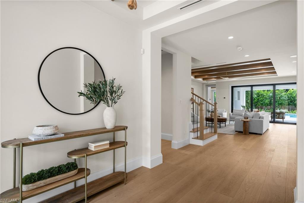 LAKE PARK - Residential