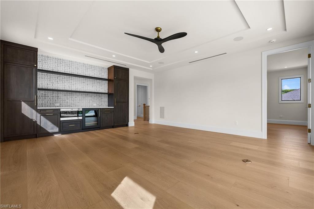 LAKE PARK - Residential