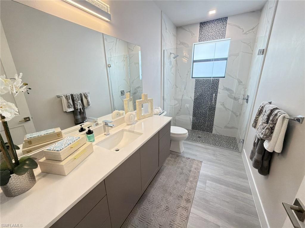 YACHT CLUB - Residential