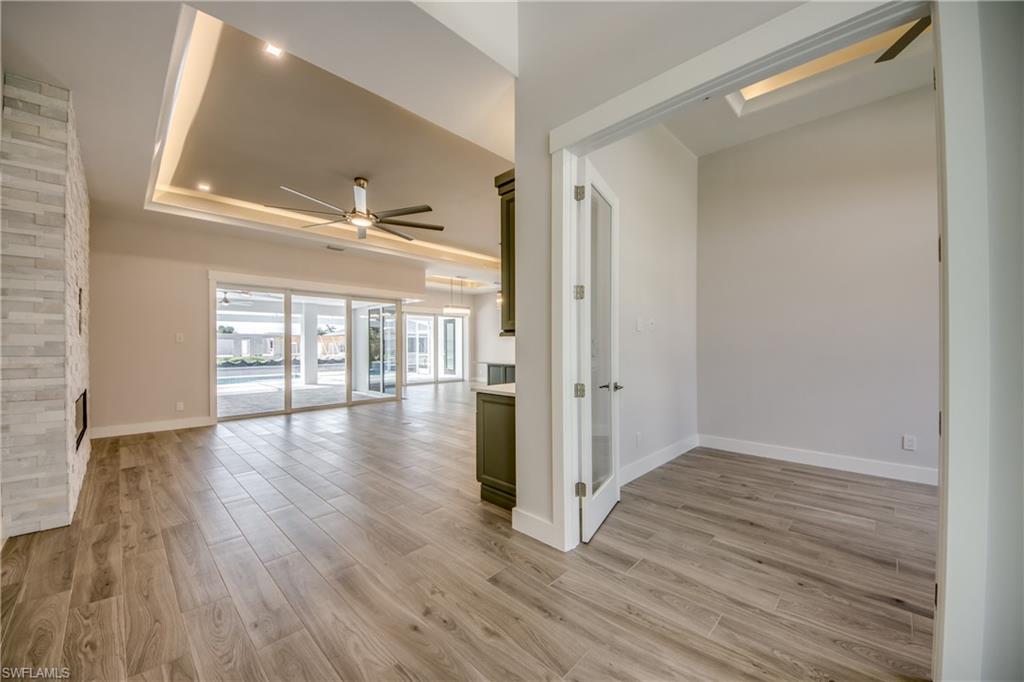 YACHT CLUB - Residential