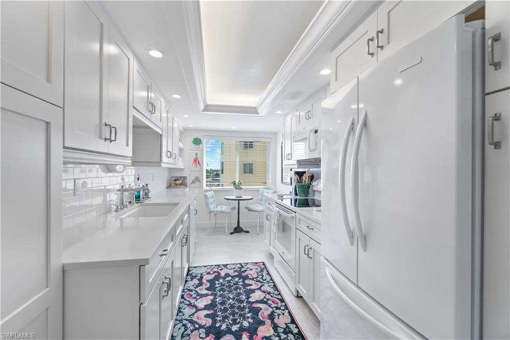 HARBORSIDE WEST - Residential