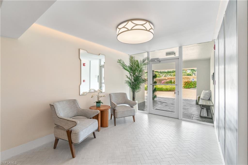 HARBORSIDE WEST - Residential