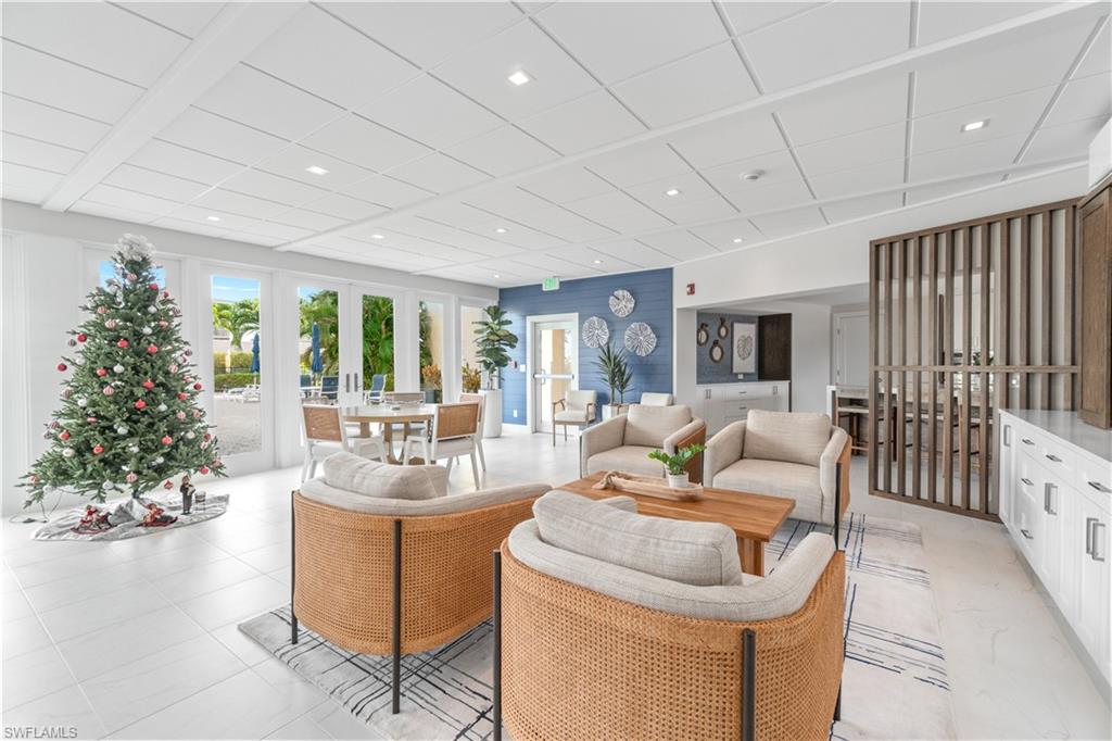 HARBORSIDE WEST - Residential