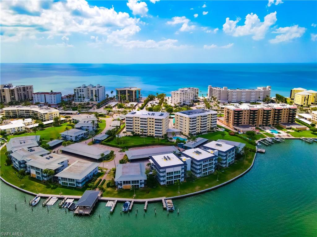 HARBORSIDE WEST - Residential