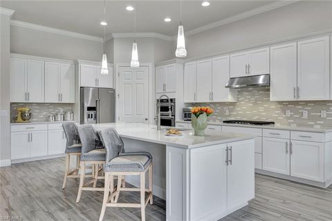 8868 Spotted Towhee DR NAPLES FL 34120