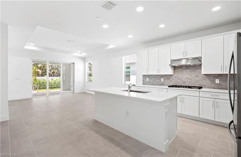 8873 Oceana WAY NAPLES FL 34114