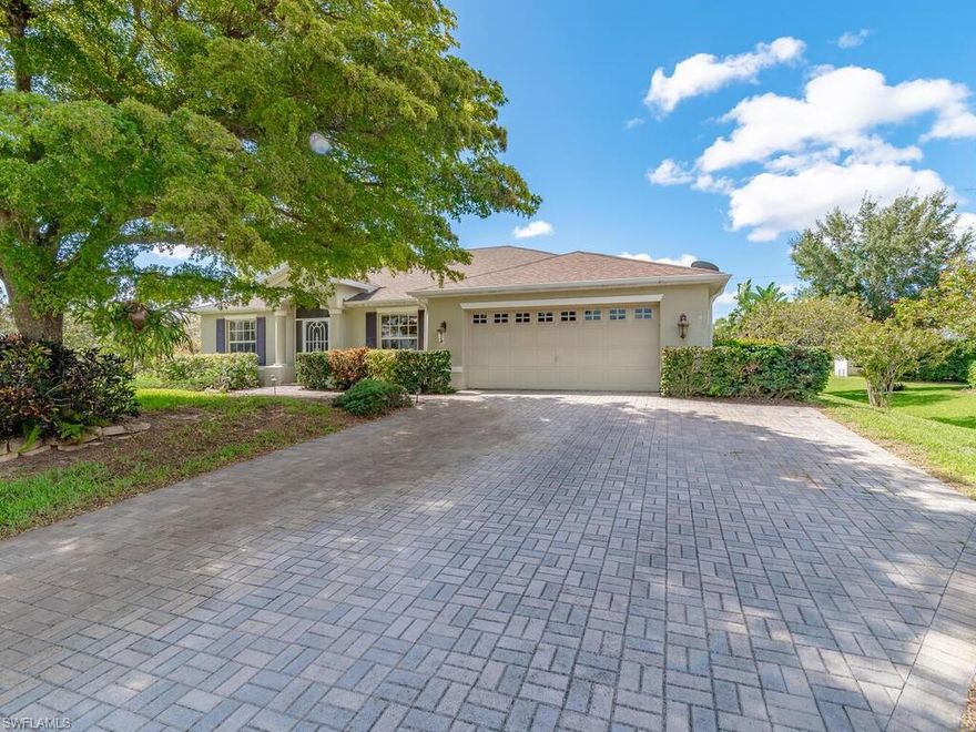 This wonderful pool home boasts nearly 1,800 square feet & includes three adequately sized bedrooms plus a den, two full bathrooms & a great room floor plan. Mature landscaping, ponderosa lemon & Honeybell orange tree, fills this stellar southern exposure lot and frames this Florida style Home.  This house is conveniently located off Plantation Rd and is near shopping, dining, I-75 and the airport. As you walk in the entryway you are greeted with a formal dining room off to the side and large spacious kitchen with an eat in breakfast bar!  Outside overlooking the pool area is an extension of pavers for all your entertaining needs. 
Florimond Manor is in  the heart of town for ease of access to all of your daily commutes. Don't miss out on your opportunity to enjoy the Southwest Florida lifestyle pool side on your oversized lanai!