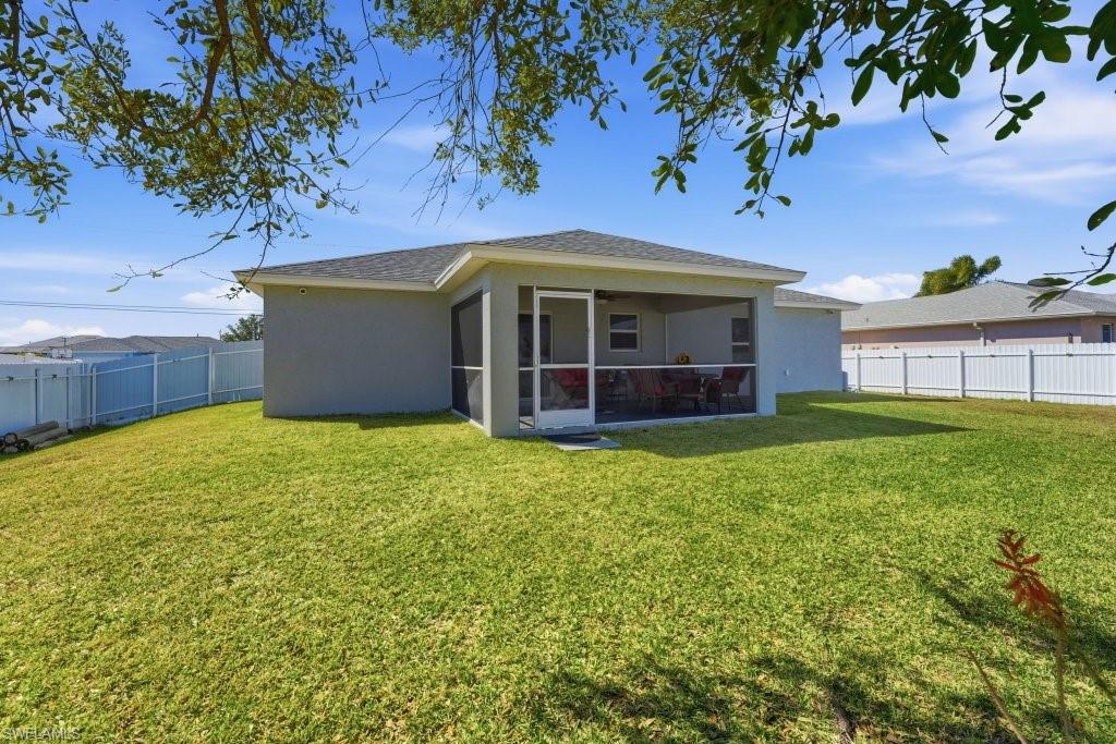 CAPE CORAL - Residential