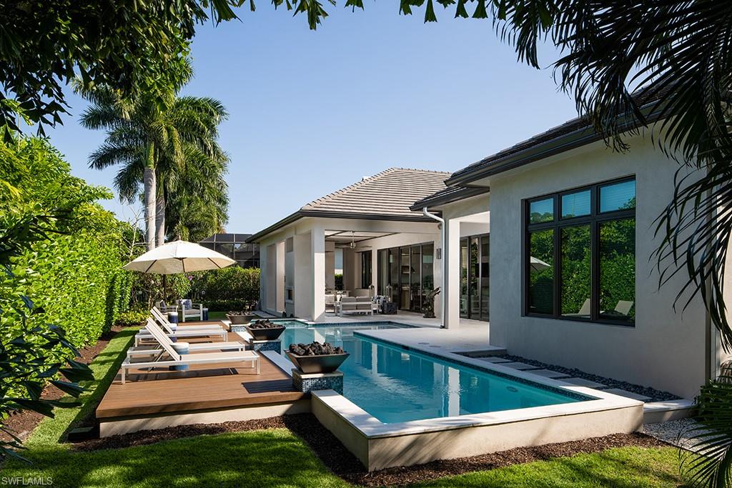 MOORINGS - Residential