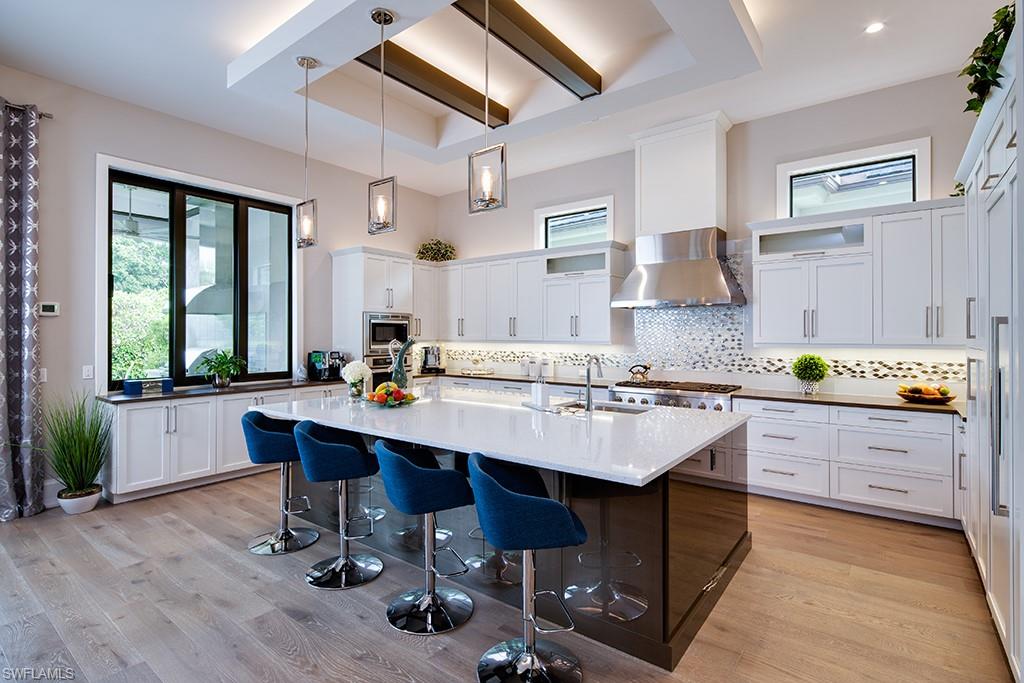 MOORINGS - Residential