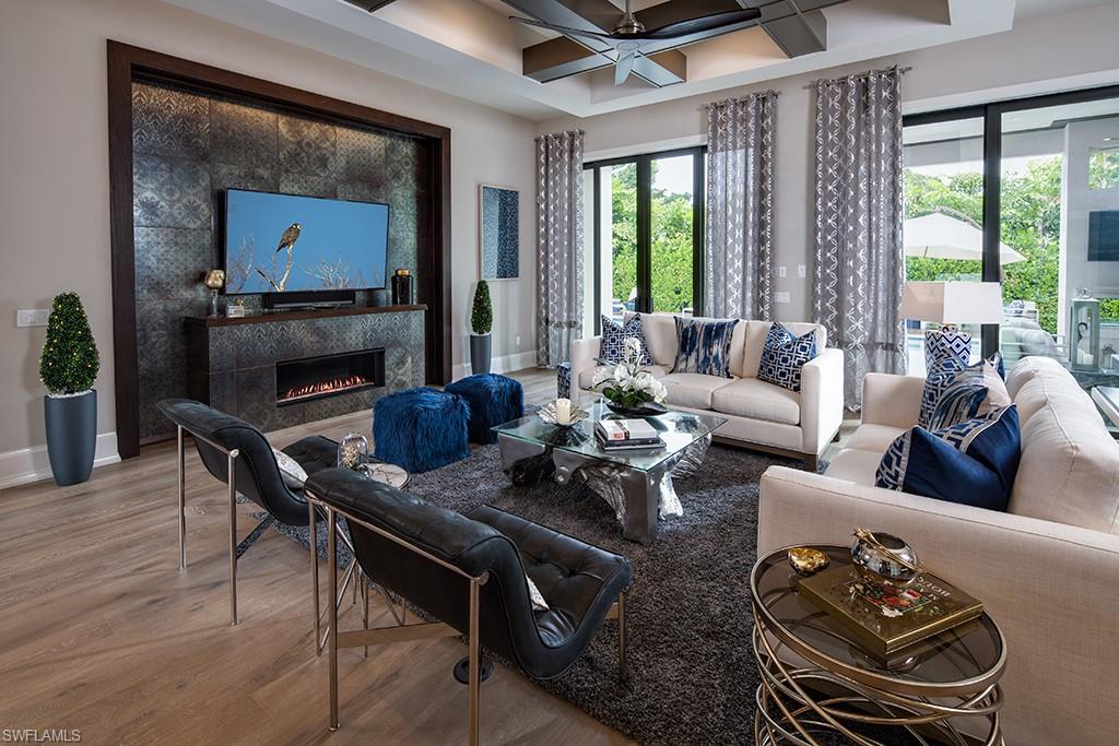 MOORINGS - Residential