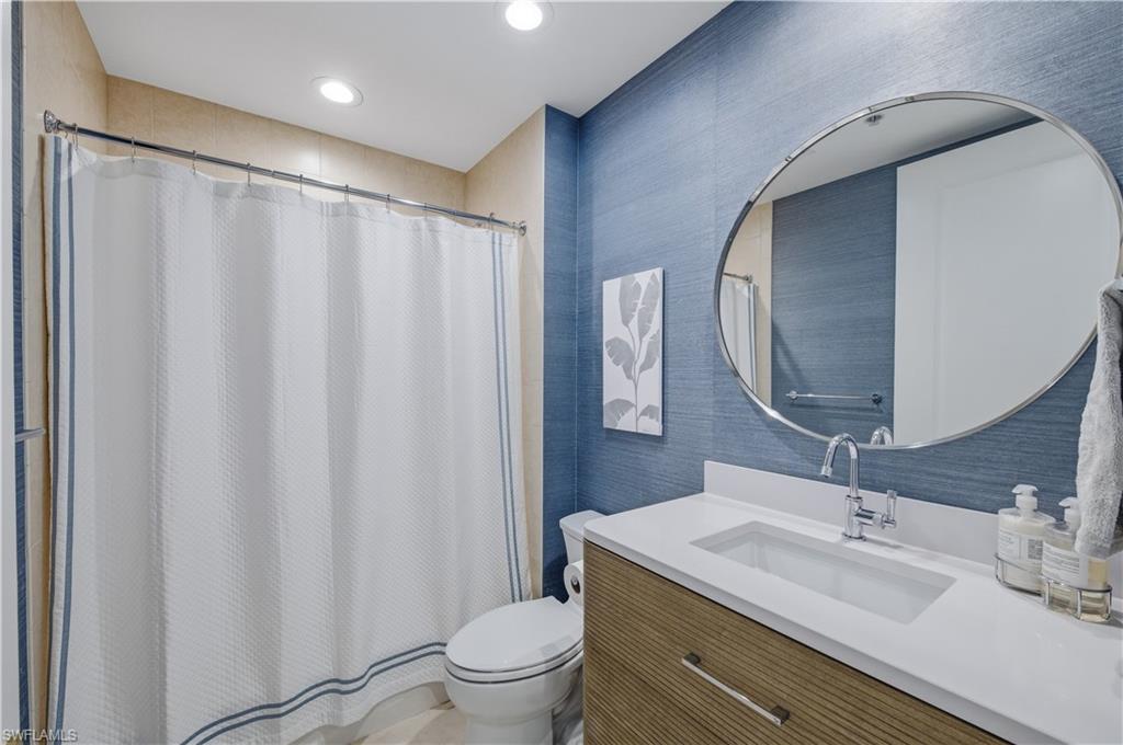 ESPERIA SOUTH - Residential