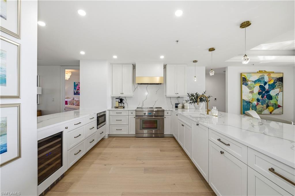 ESPERIA SOUTH - Residential