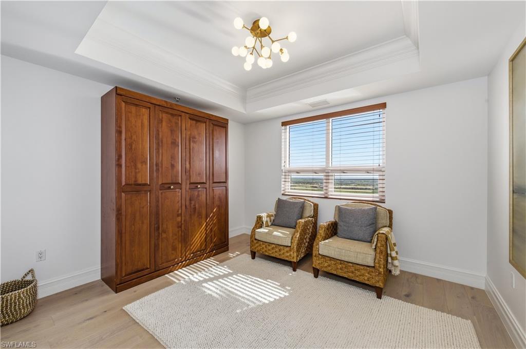 ESPERIA SOUTH - Residential