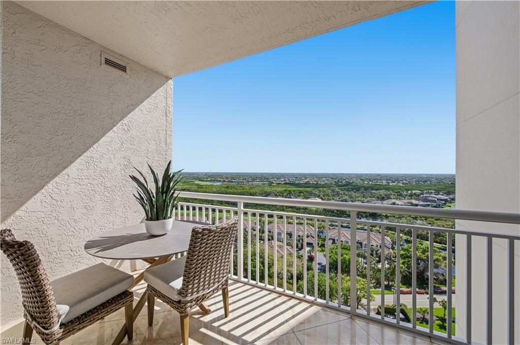 ESPERIA SOUTH - Residential